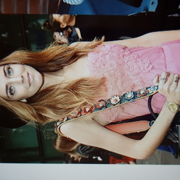 Beautiful Flower Bag Strap - Picture 2 of 5